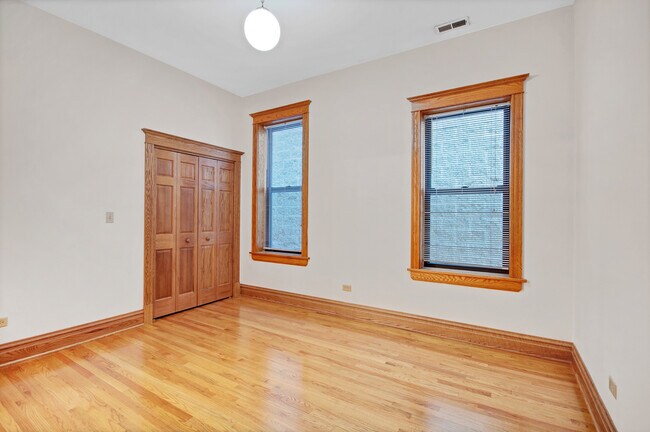Building Photo - 1238 N Noble St