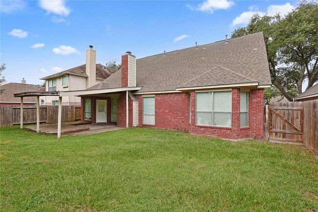 Building Photo - 5502 Atascocita Timbers N