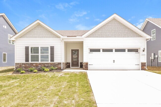 Building Photo - 3333 Quintana Dr