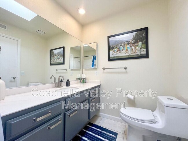 Building Photo - 1310 Campeon Cir