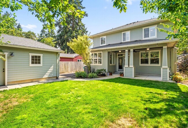 Building Photo - Spacious 4-Bedroom Dream Home – Perfect fo...