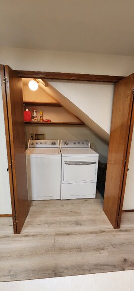 Building Photo - 6928 Alpine Dr SW