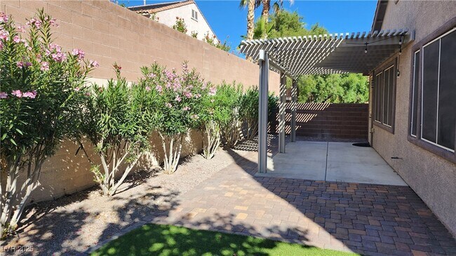 Building Photo - 1021 Newbold St