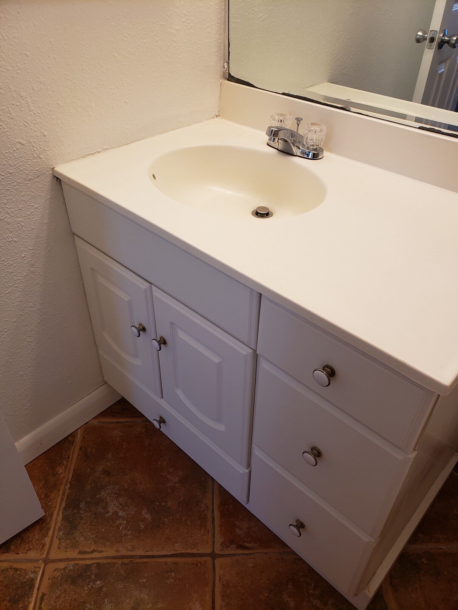 Building Photo - 2724 Hidden Lake Blvd