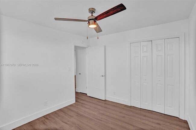 Building Photo - 505 NE 30th St