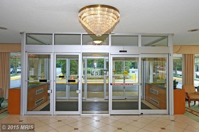 Building Photo - North Bethesda Studio - Walk to Metro - Utilities Included