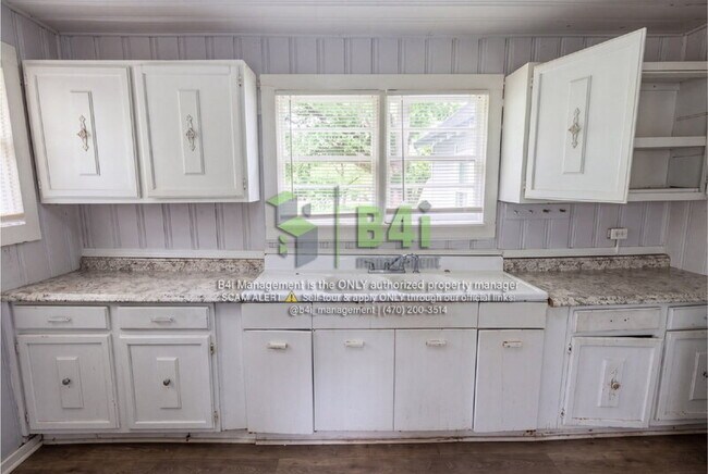 Building Photo - 1550 Zebulon Rd