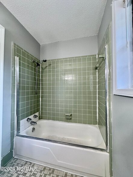 Building Photo - 526 W Thurman Rd