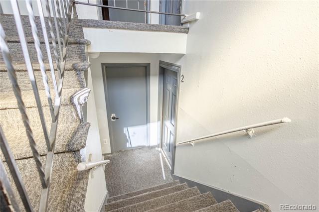 Building Photo - 330 Vehr Dr
