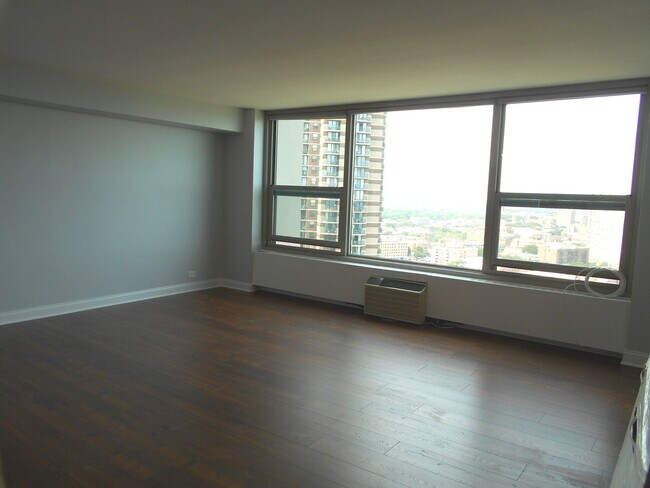 Building Photo - 3600 N Lake Shore Dr