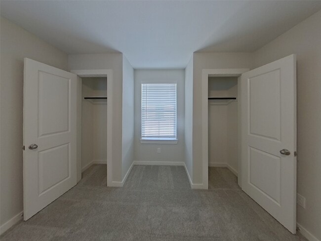 Building Photo - 22829 Terrazzo Dr