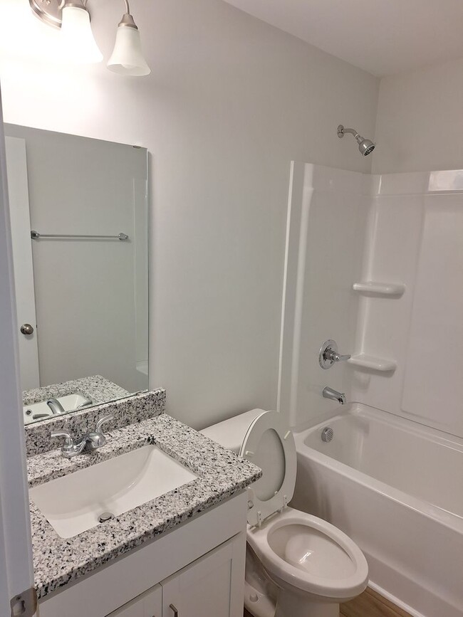 Building Photo - Fabulous New Townhouse in Columbia SC!