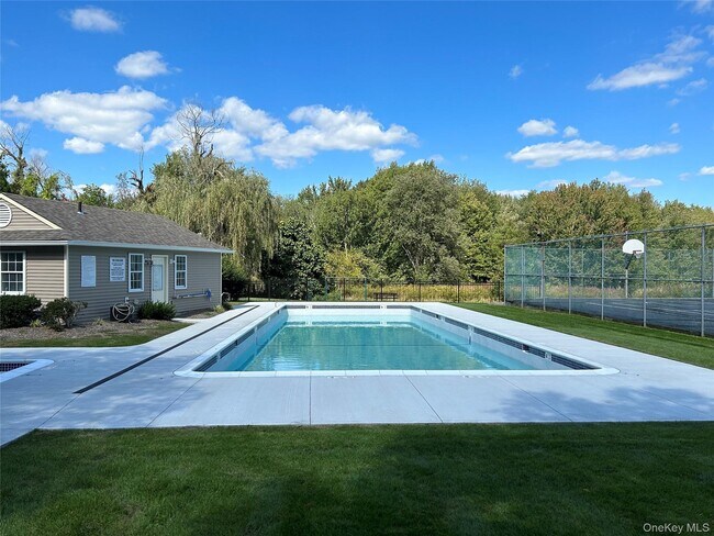 Building Photo - 50 Olde Wagon Rd