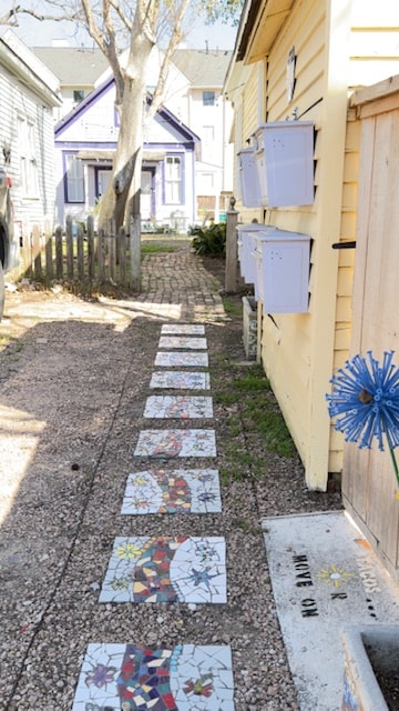 Building Photo - 900 Sabine St