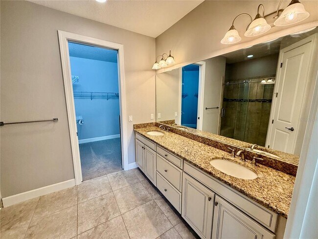 Building Photo - 8724 Bellussi Dr