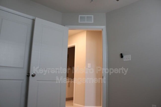 Building Photo - 9818 Ruby Lockhart Blvd