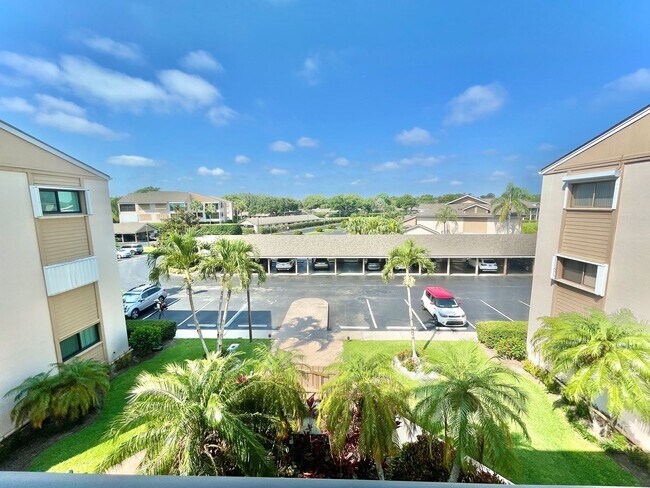 Building Photo - Application Under Review - 2 BR 2 Bath Con...