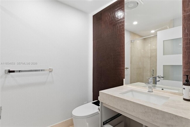 Building Photo - 17875 Collins Ave