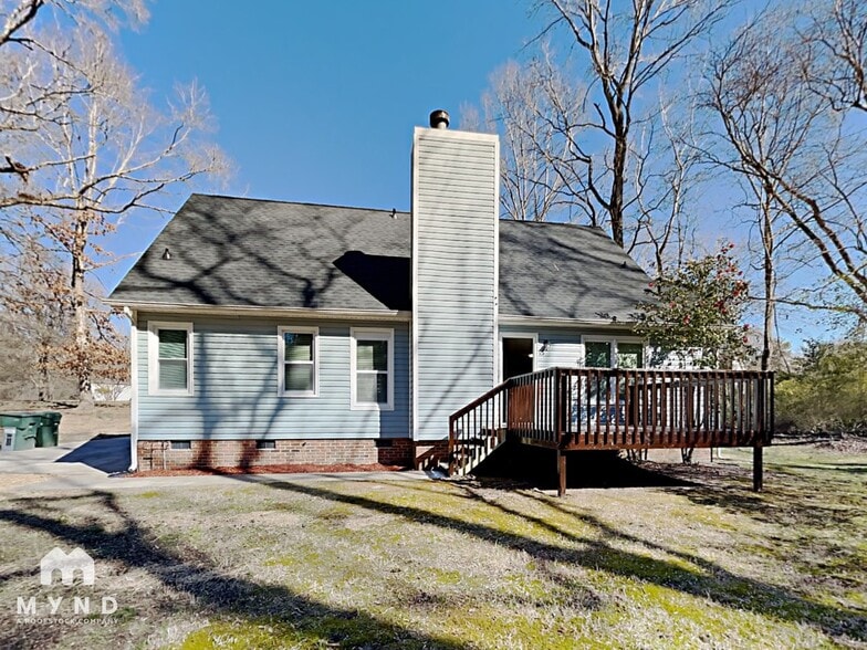 Building Photo - 720 Bermuda Ave