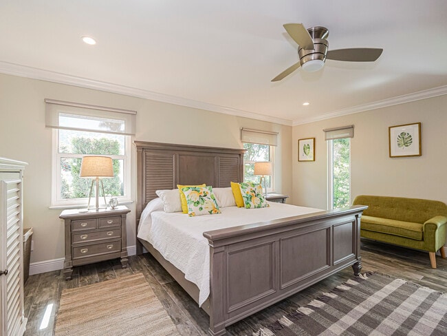 Building Photo - 856 Norfolk Pine Ln