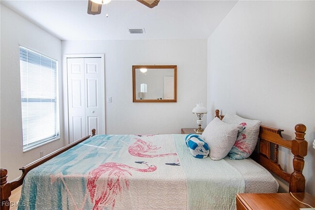 Building Photo - 3032 SW 10th Ave