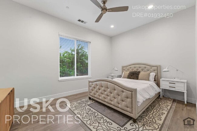 Building Photo - 103 Lazy Oak Ln