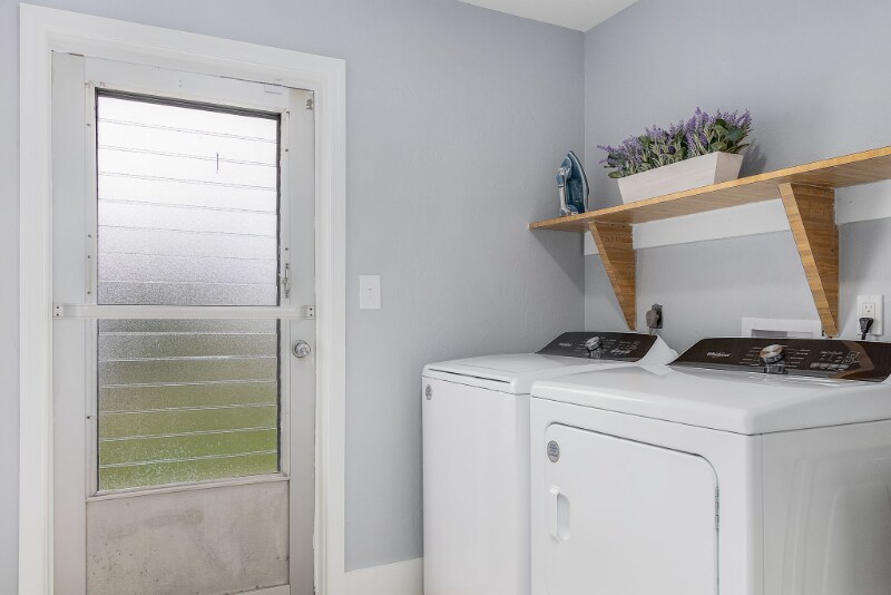 Building Photo - 1047 SE 30th Terrace