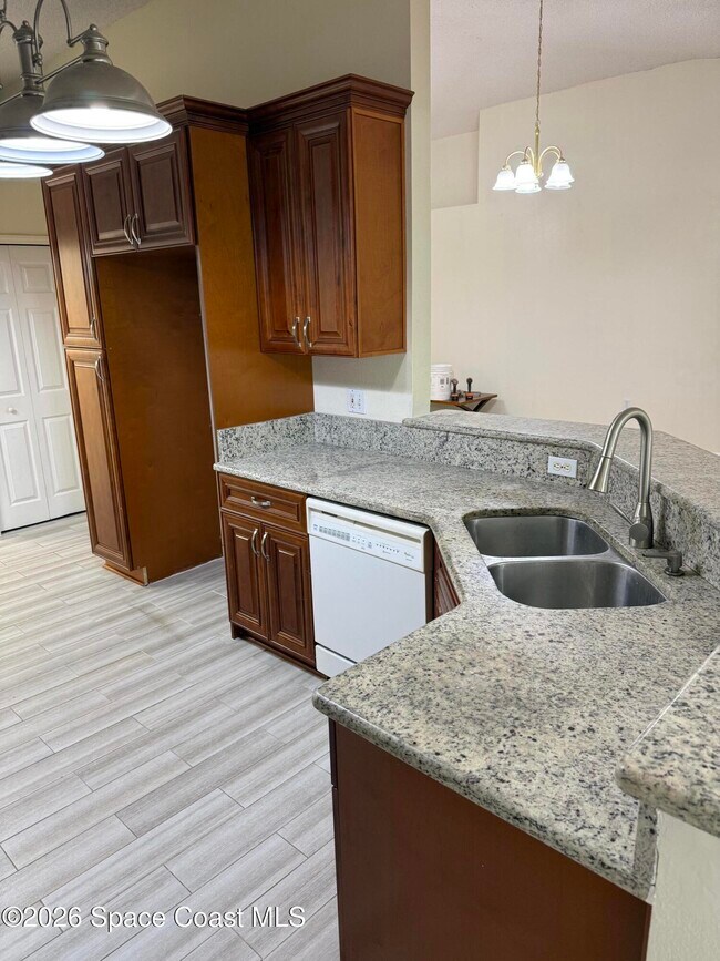 Building Photo - 1178 White Oak Cir