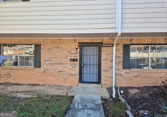 Building Photo - 4701 Flat Shoals Rd