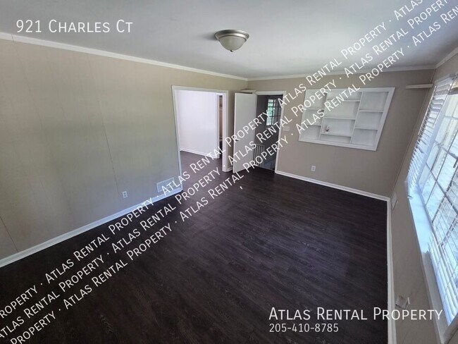 Building Photo - 921 Charles Ct