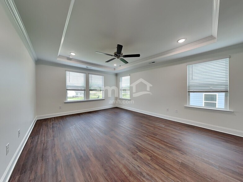 Building Photo - 15114 Torrence Branch Rd