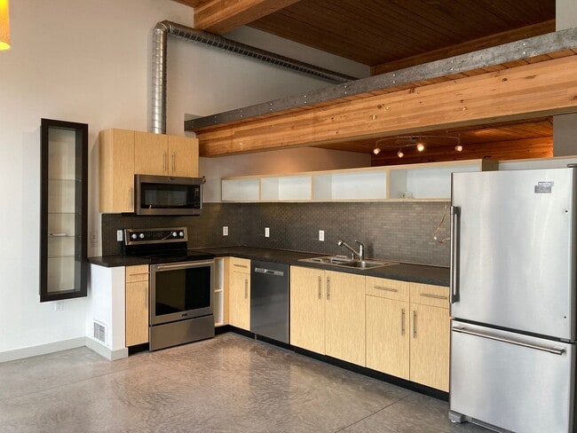 Building Photo - Veer Lofts ~ South Lake Union
