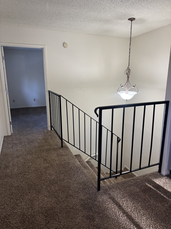 Building Photo - 1109 Sierra Blvd