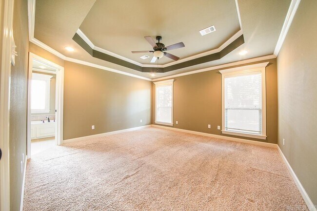 Building Photo - 19 Tradewinds Dr