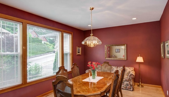Building Photo - Beautiful 4 Bedroom Home