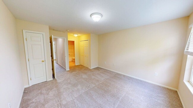 Building Photo - 5123 Vinings Blvd