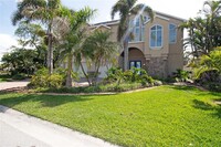 Building Photo - 17011 Dolphin Dr