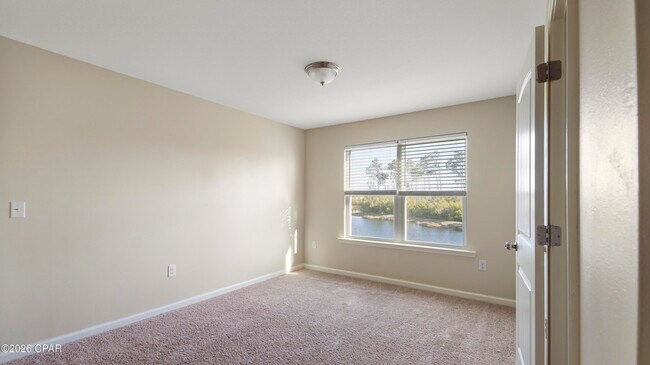 Building Photo - 7158 Riverbrooke St