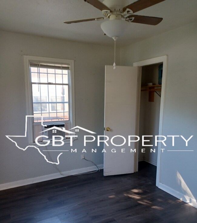 Building Photo - Coming Mid July!
