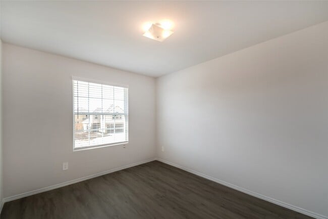 Building Photo - 4811 Giant Sequoia Way
