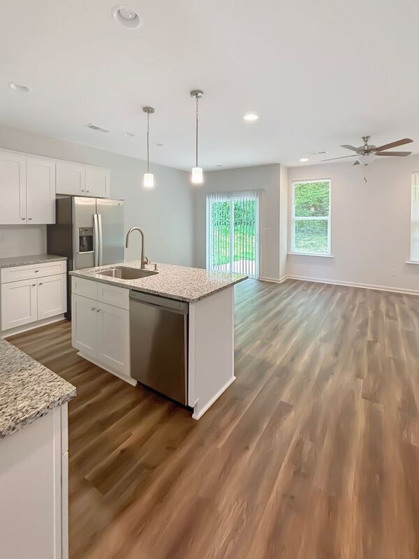 Building Photo - 1221 Marble St