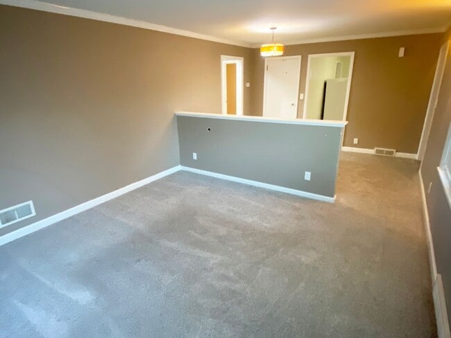 Building Photo - 2-Bedroom 1 Bath Ranch Style Home Near GD ...