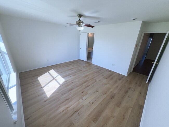 Building Photo - 6658 Sharpstown Green Cir