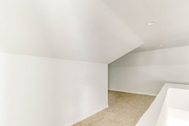 Building Photo - 3321 Charleston St