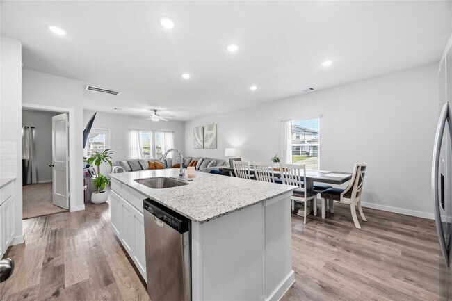 Building Photo - 11623 Prosperity Dr