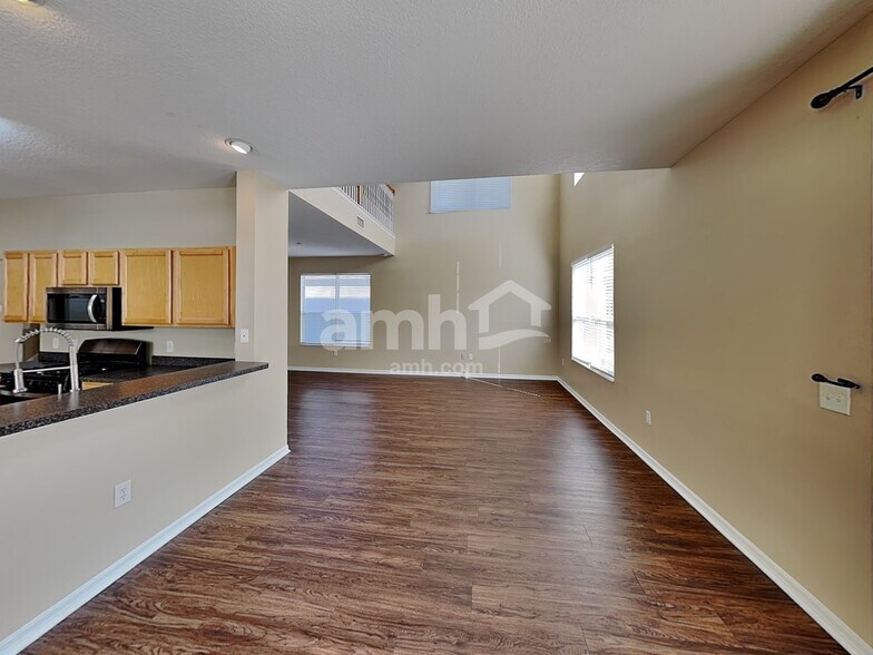 Building Photo - 6243 Blue Runner Ct