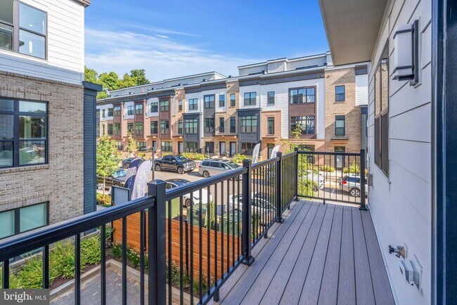 Building Photo - 2038 Tysons Ridgeline Rd