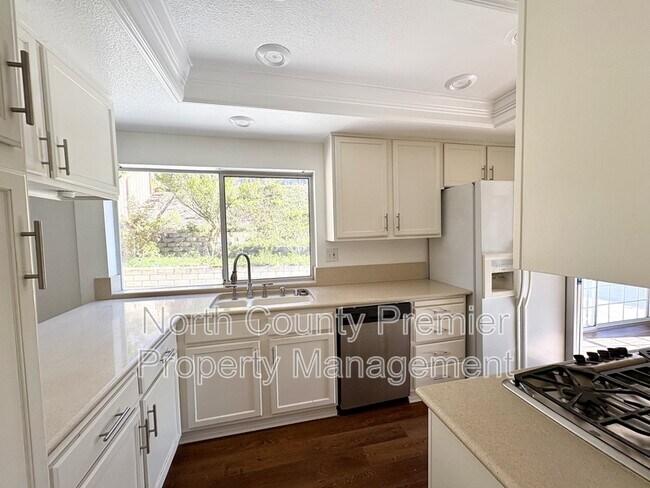 Building Photo - 3115 Madera Ct