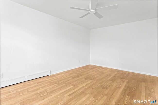 Building Photo - 2090 Madison Ave