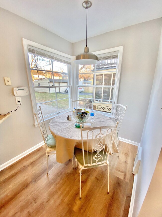 Building Photo - 2336 Canterbury Rd